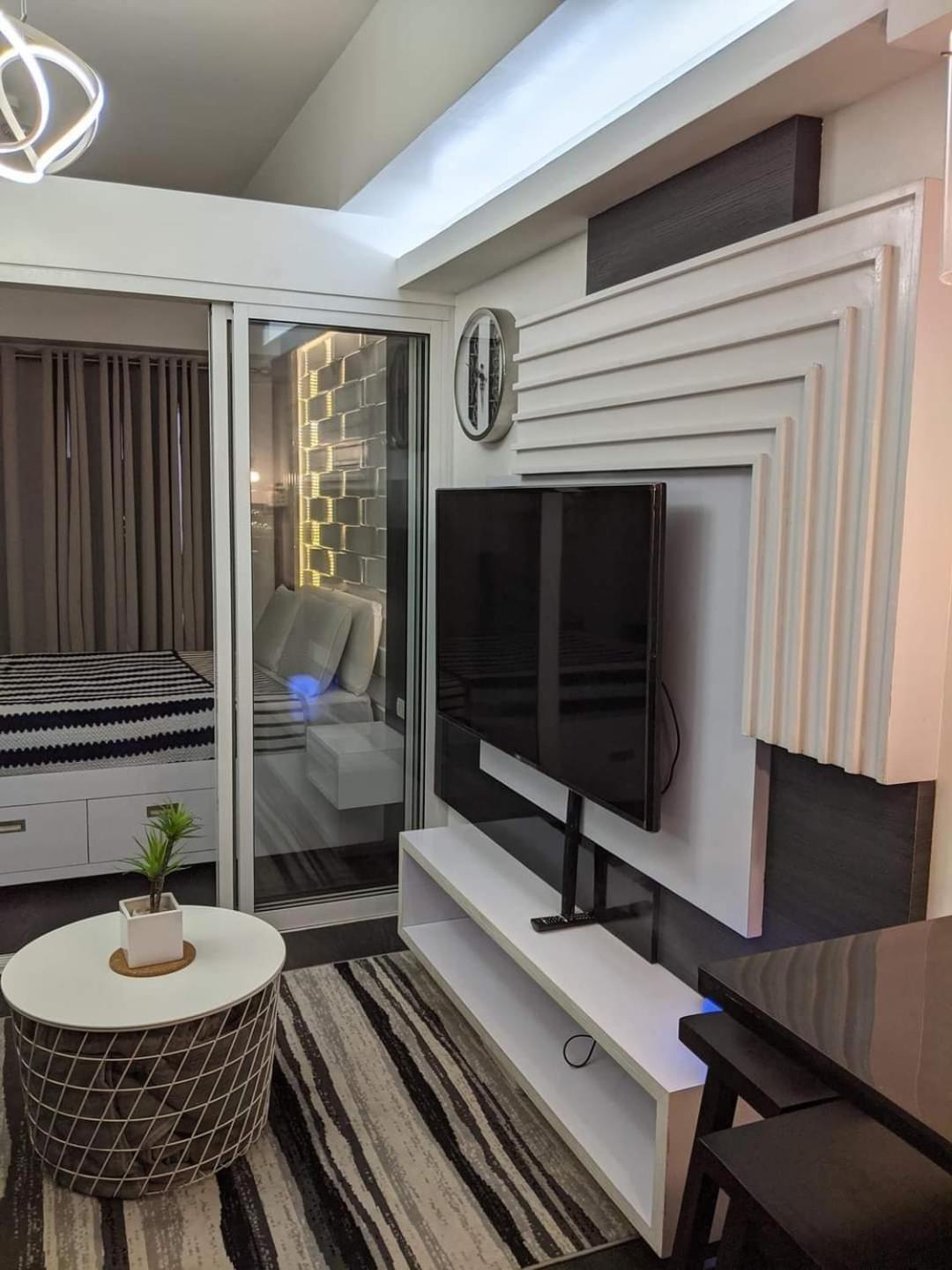 1 Cozy Bedroom In Lumiere Residences Pasig City Exterior foto
